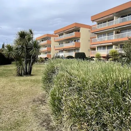 4 Pers Front De - 10m De La Apartment Saint-Raphaël